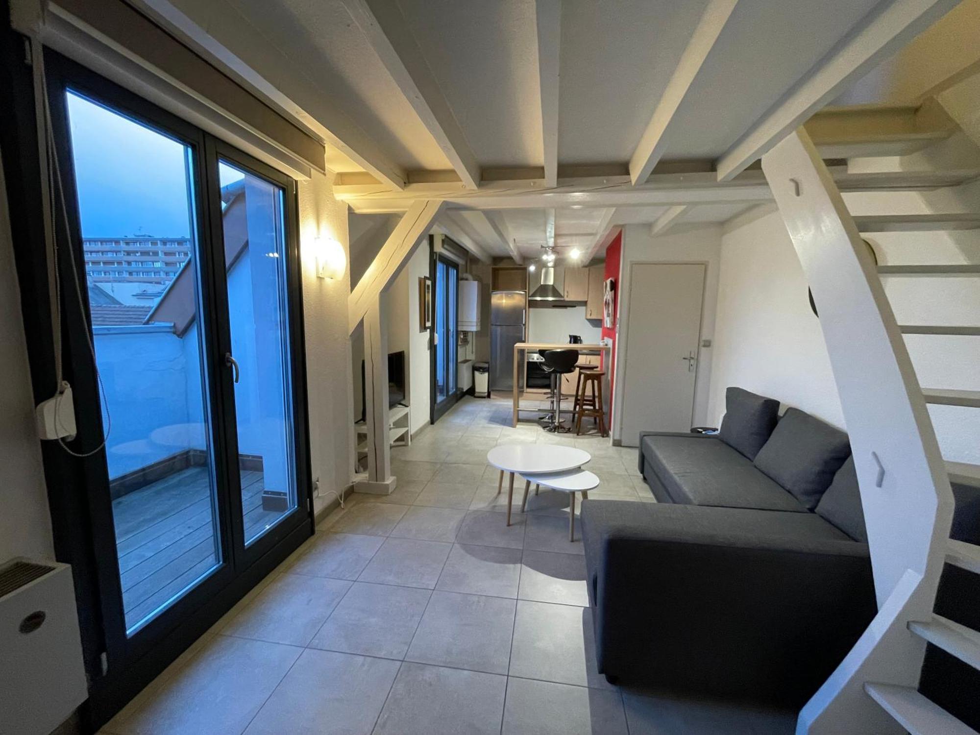 Fathala - Appartement Lumineux En Dernier Etage - Face A La Gare Routiere Sarrebourg Εξωτερικό φωτογραφία